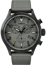 Load image into Gallery viewer, Authentic TIMEX The Waterbury Todd Snyder Chronograph Mens Watch
